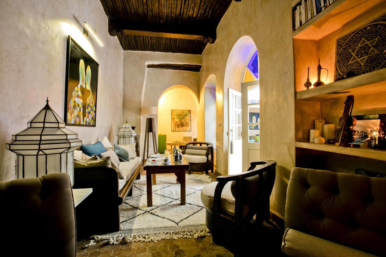 Riad Emotion Есувейра Екстериор снимка