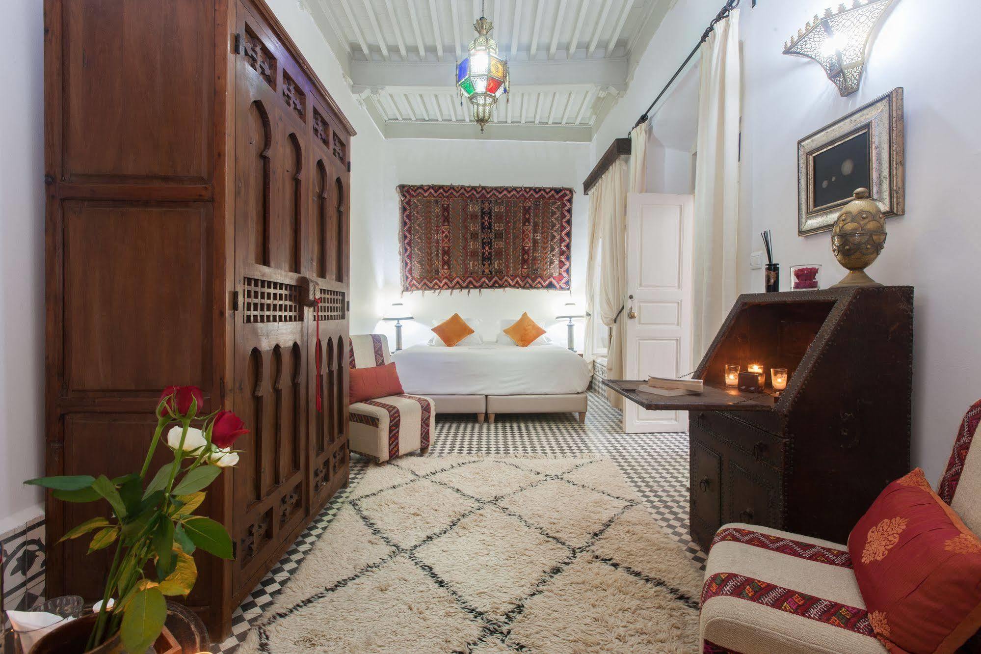 Riad Emotion Есувейра Екстериор снимка